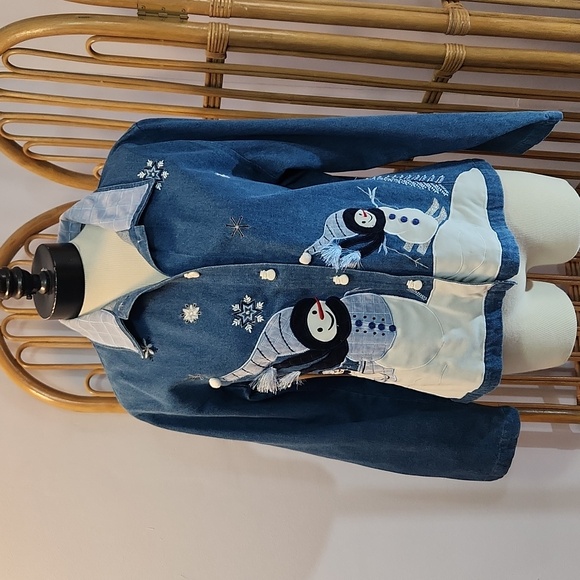 Tantrums Tops - Tantrums denim snowman shirt holiday size large embroidered snowflakes